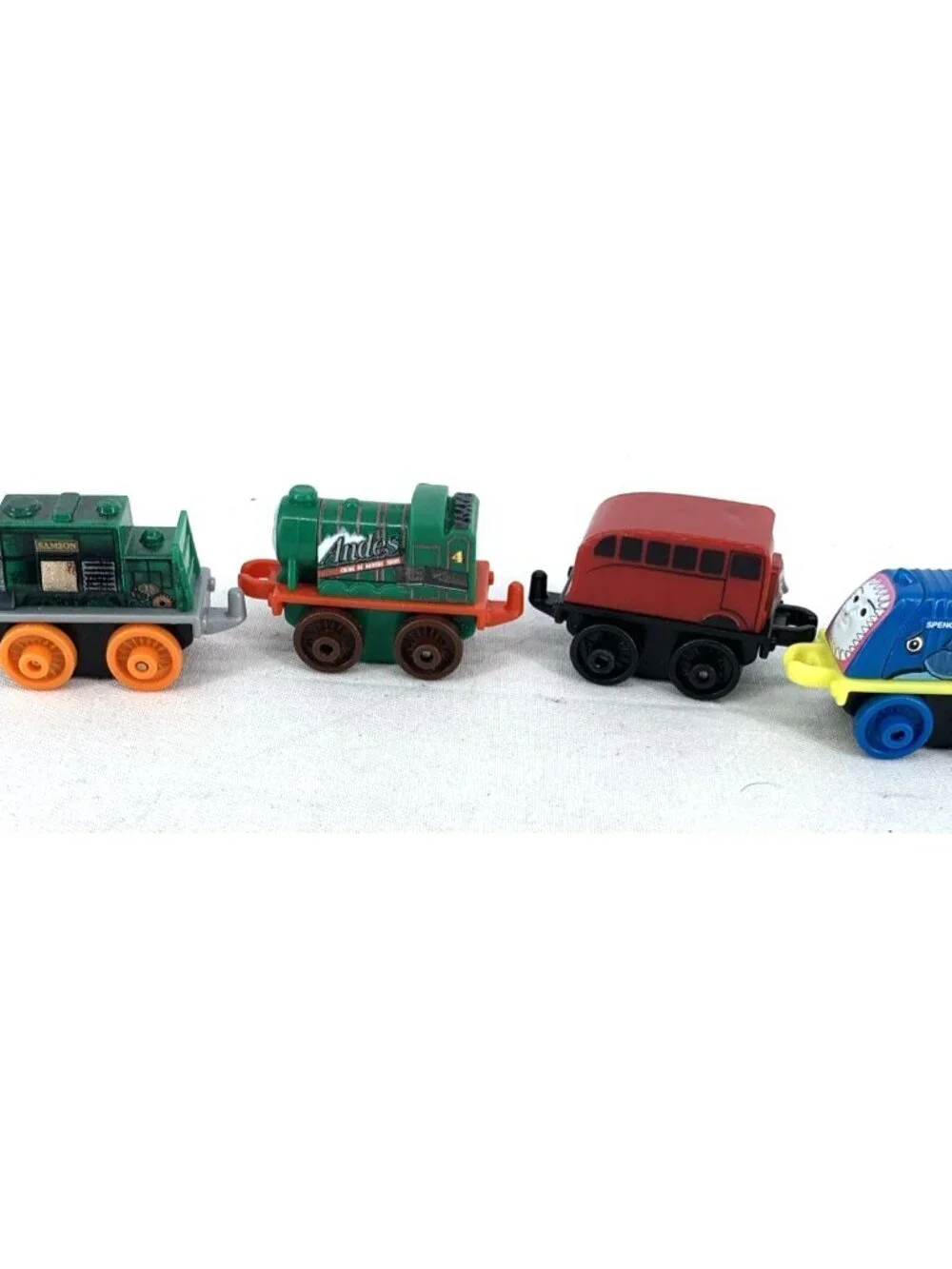 Micro Mini Trains Ninja Turtles Assorted 2012 Plastic Lot of 16